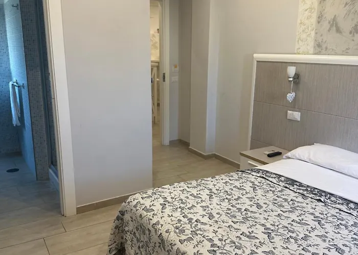 Maresmeraldo Holidays לינה וארוחת בוקר סורנטו