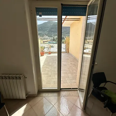 Maresmeraldo Holidays Nocleg ze śniadaniem 3*